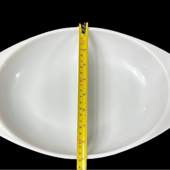 Vintage Pyrex Oval Divided Casserole‎ Dish - Picture 6 of 16